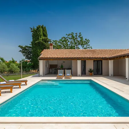 Marialba By Interhome