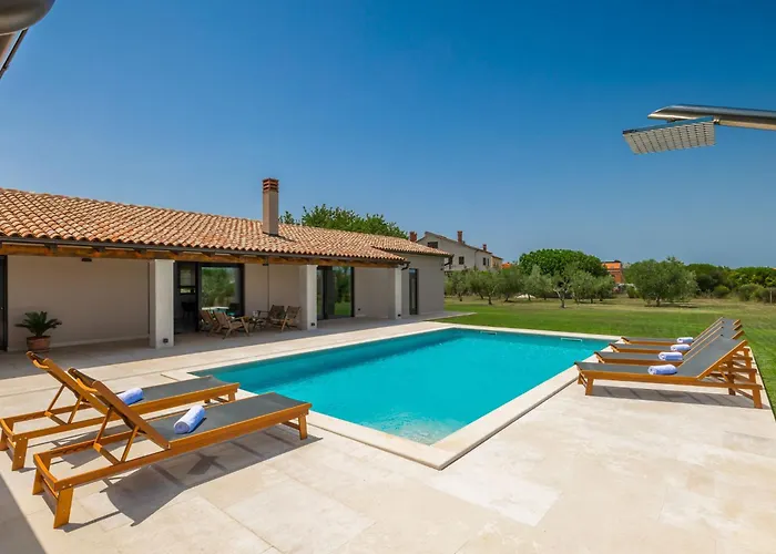 Marialba By Interhome Villa Pula