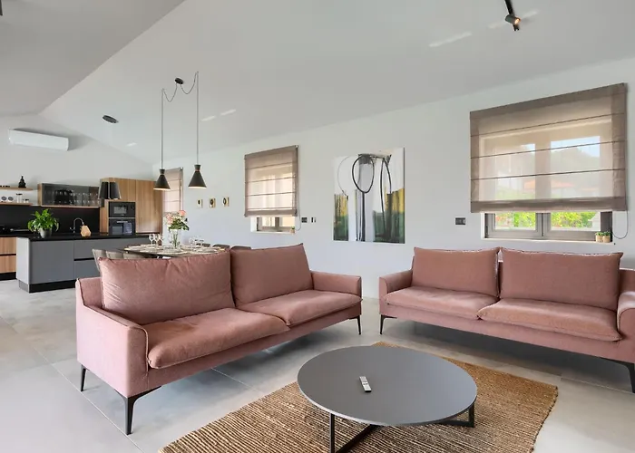 Marialba By Interhome Pula